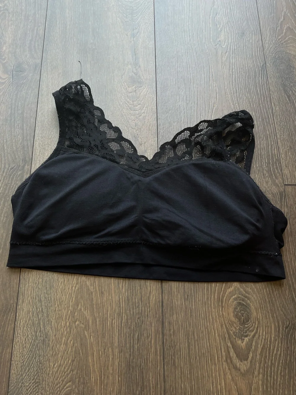 Black Lace Trim Wireless Bralette